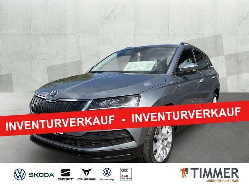 Business grau metallic Gebraucht 2022 Skoda Karoq Clever SUV | 26.850 € (Fairer Preis) - Bild 1/4