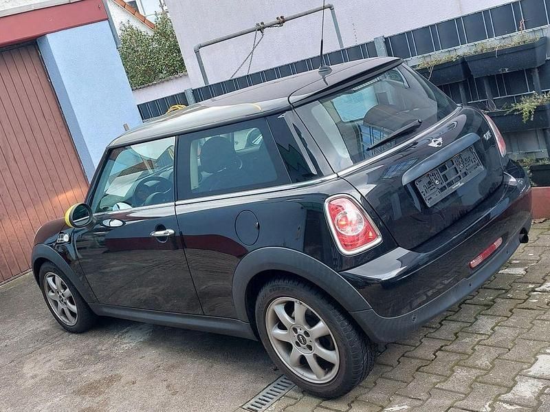 Second-hand Mini ONE 98 CP (72 kW) 2013 Negru Hatchback