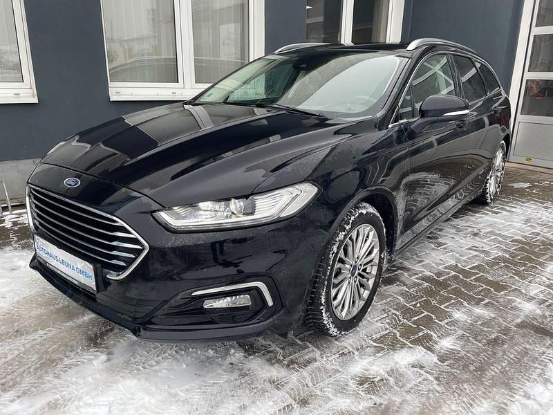 Gebraucht Ford Mondeo Titanium 188 PS (138 kW) 2022 Schwarz Kombi