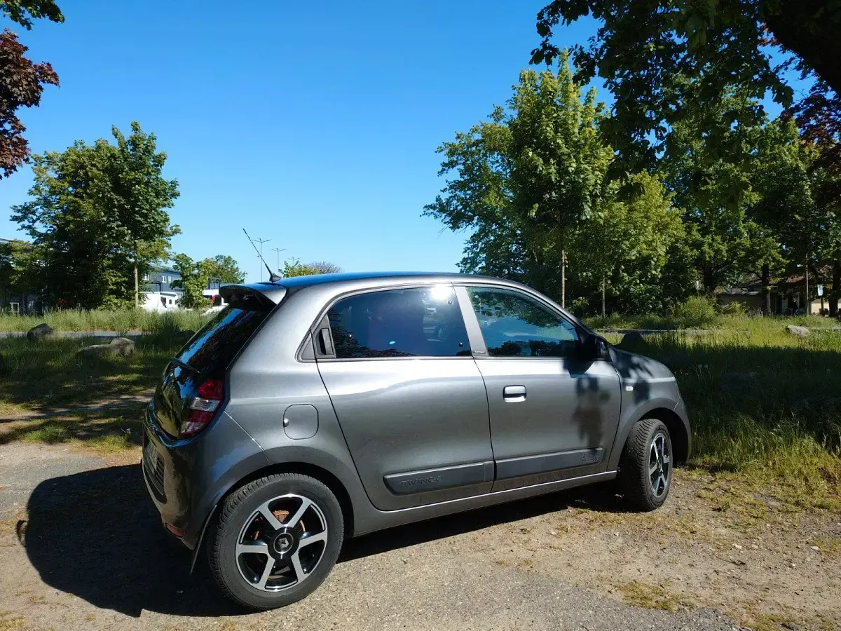 Gebraucht Renault Twingo LIMITED 90 PS (66 kW) 2019 Grau Kleinwagen