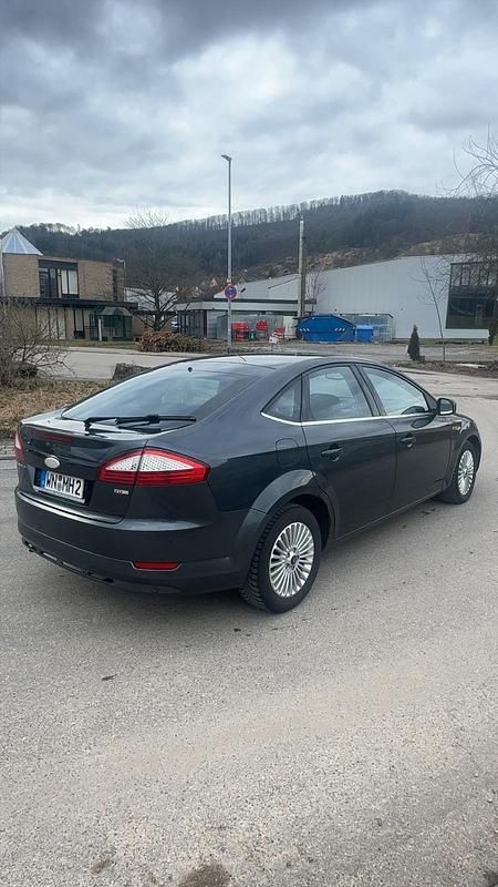 Gebraucht Ford Mondeo 140 PS (102 kW) 2008 Grau Limousine
