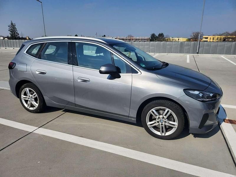 Gebraucht BMW 218 136 PS (100 kW) 2022 Grau Van / Kleinbus