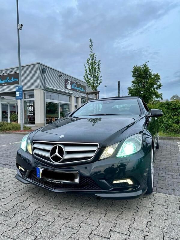Schwarz Gebraucht 2010 Mercedes E350 AMG Cabrio | 11.500 € (Guter Preis) - Bild 1/4