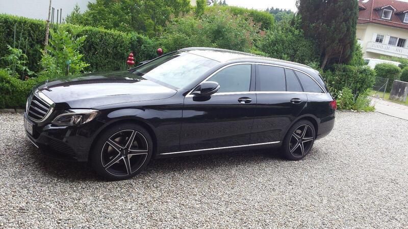 Schwarz Gebraucht 2016 Mercedes 220 Kombi | 14.000 € (Fairer Preis) - Bild 1/4