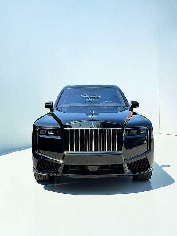 Neu Rolls Royce Cullinan 600 PS (441 kW) 2026 Black diamond SUV