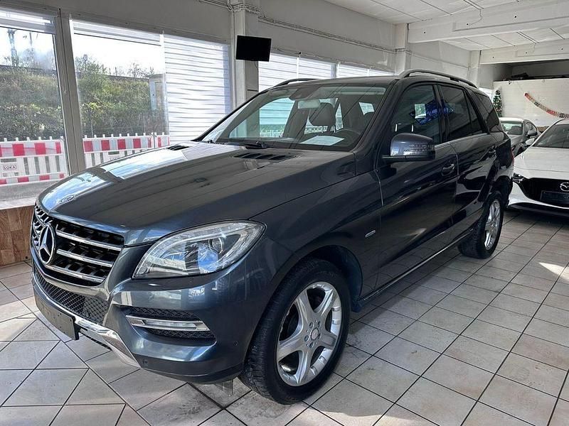 Gebraucht Mercedes ML250 204 PS (150 kW) 2012 Grau SUV