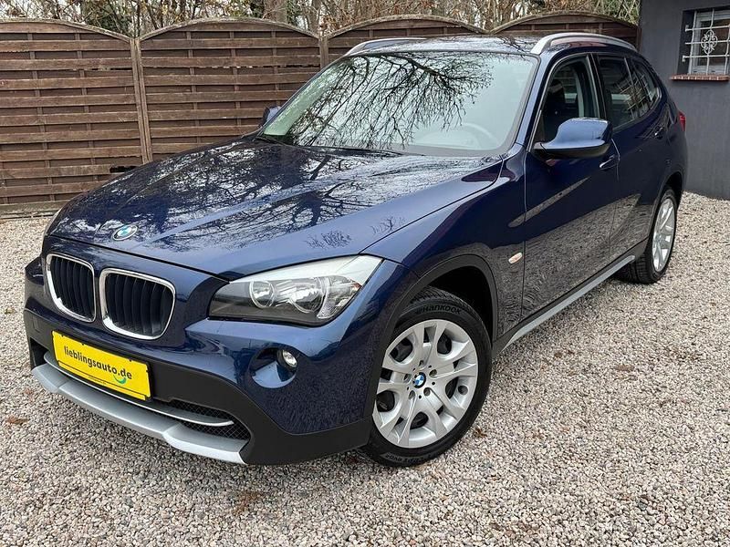 Blau Gebraucht 2011 BMW X1 xLine SUV | 11.980 € (Fairer Preis) - Bild 1/3