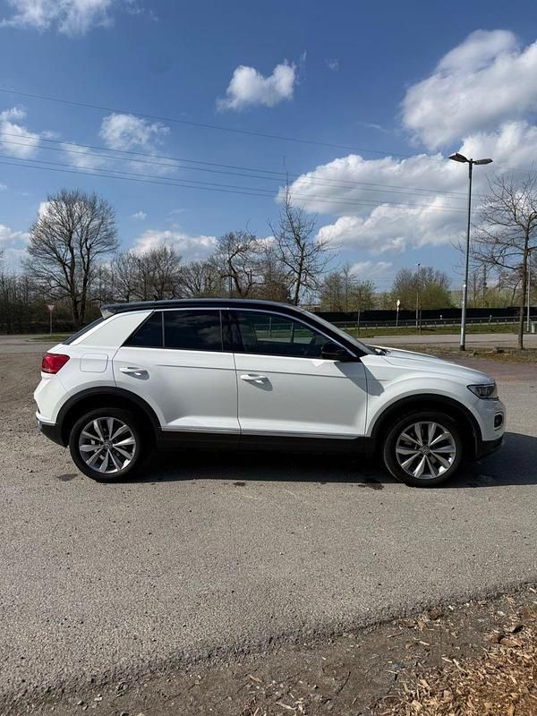 Second-hand VW T-Roc 150 CP (110 kW) 2019 Alb SUV