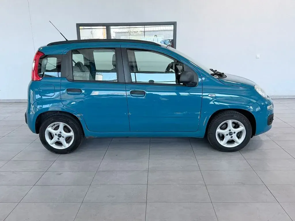 Używany Fiat Panda 69 KM (50 kW) 2013 Niebieski Hatchback
