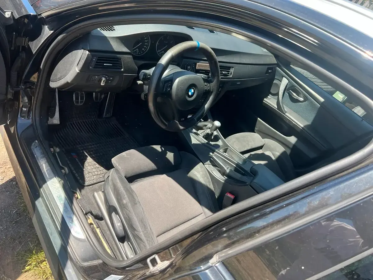 Gebraucht BMW 320 M Sport 184 PS (135 kW) 2011 Schwarz Kombi
