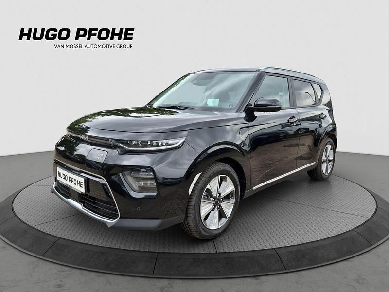 Schwarz Gebraucht 2024 Kia Soul EV Inspiration SUV | 32.240 € (Superpreis) - Bild 1/4