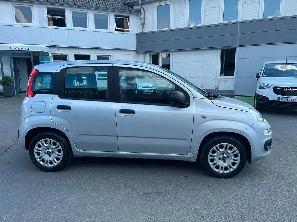 Gebraucht Fiat Panda Easy 69 PS (50 kW) 2017 Silber Kleinwagen