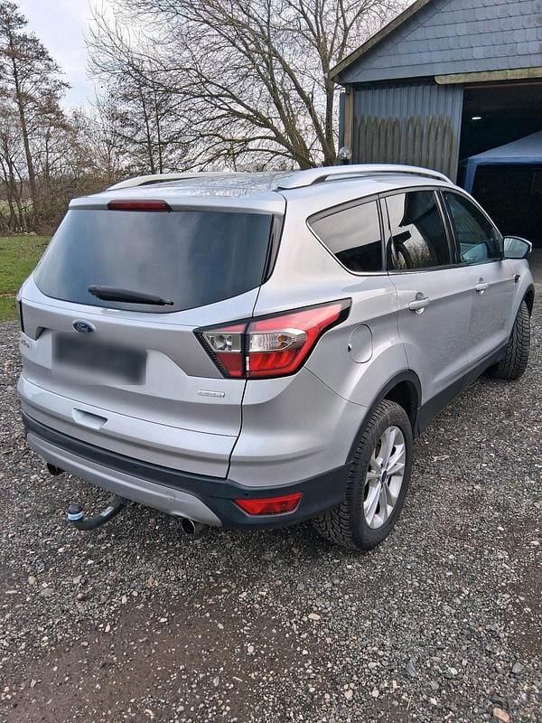 Usata Ford Kuga 150 CV (110 kW) 2017 Argento SUV