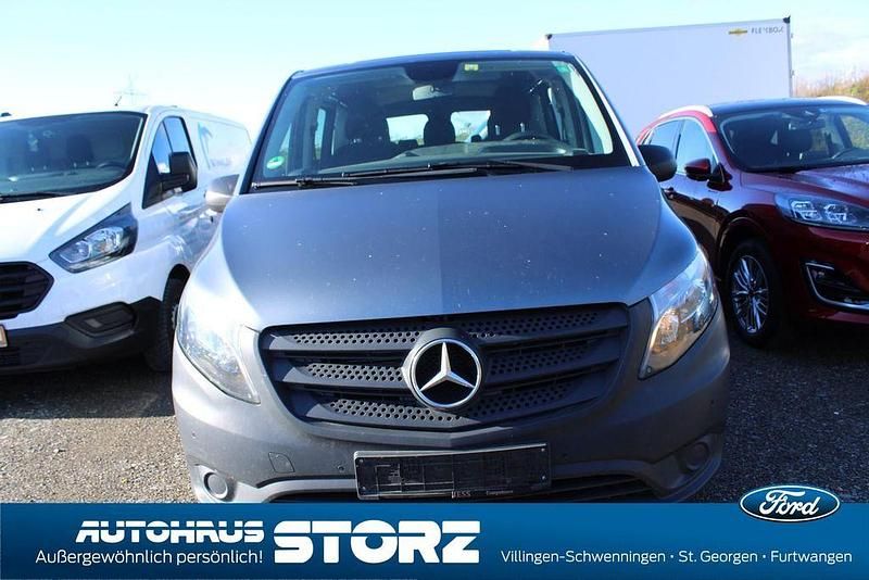 Gebraucht Mercedes Vito 163 PS (119 kW) 2017 Flintgrau Van