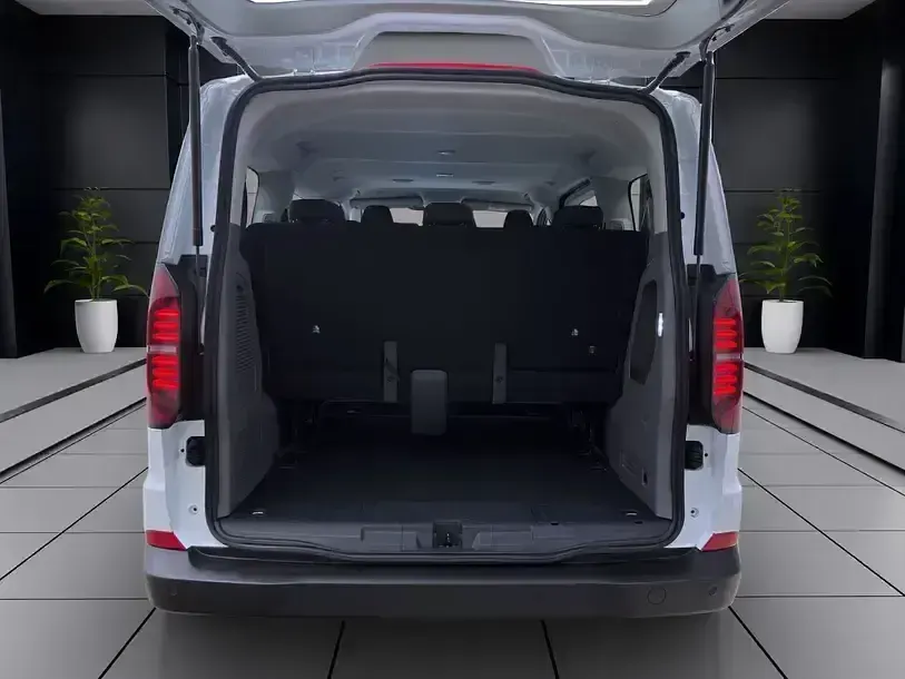 Neu VW Caravelle 110 PS (80 kW) 2025 Clear white Van