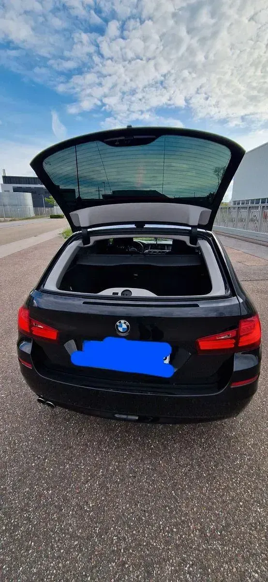 Gebraucht BMW 520 190 PS (139 kW) 2017 Schwarz Kombi
