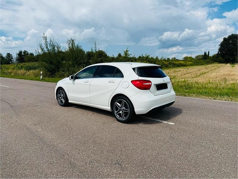 Gebraucht 2013 Mercedes A180 Limousine | 8.600 € (Fairer Preis) - Bild 1/4
