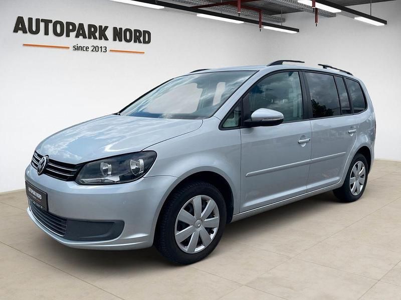 Silber Gebraucht 2012 VW Touran Comfortline Van / Kleinbus | 5.499 € (Fairer Preis) - Bild 1/4
