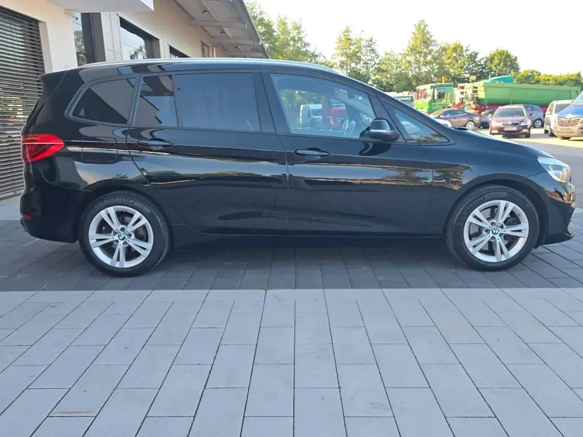 Gebraucht BMW 220 Advantage 192 PS (141 kW) 2019 Schwarz Kombi