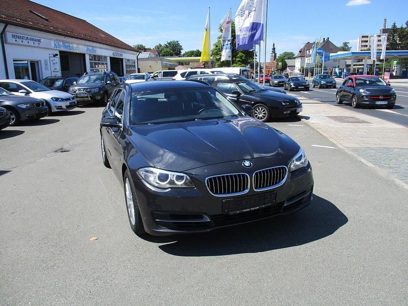 Gebraucht BMW 520 Performance 184 PS (135 kW) 2013 Grau metallic Kombi