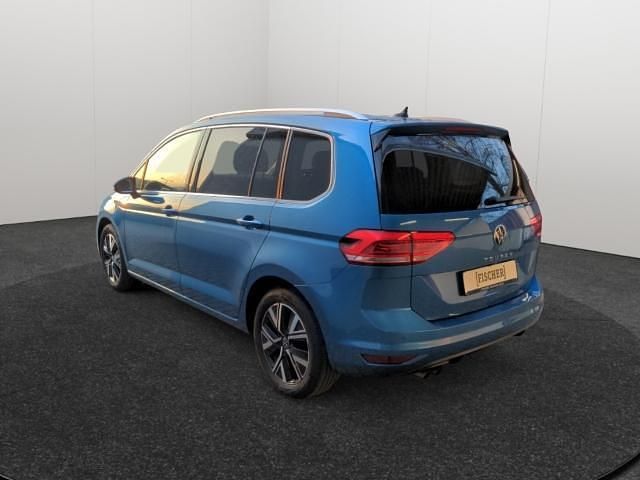Gebraucht VW Touran Highline 150 PS (110 kW) 2022 Blau Van / Kleinbus