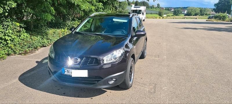 Violet Gebraucht 2010 Nissan Qashqai I-Way SUV | 7.899 € (Fairer Preis) - Bild 1/4