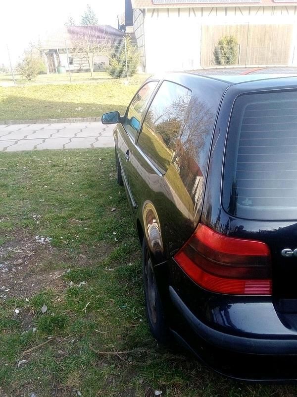 Gebraucht VW Golf IV 75 PS (55 kW) 2001 Schwarz Limousine