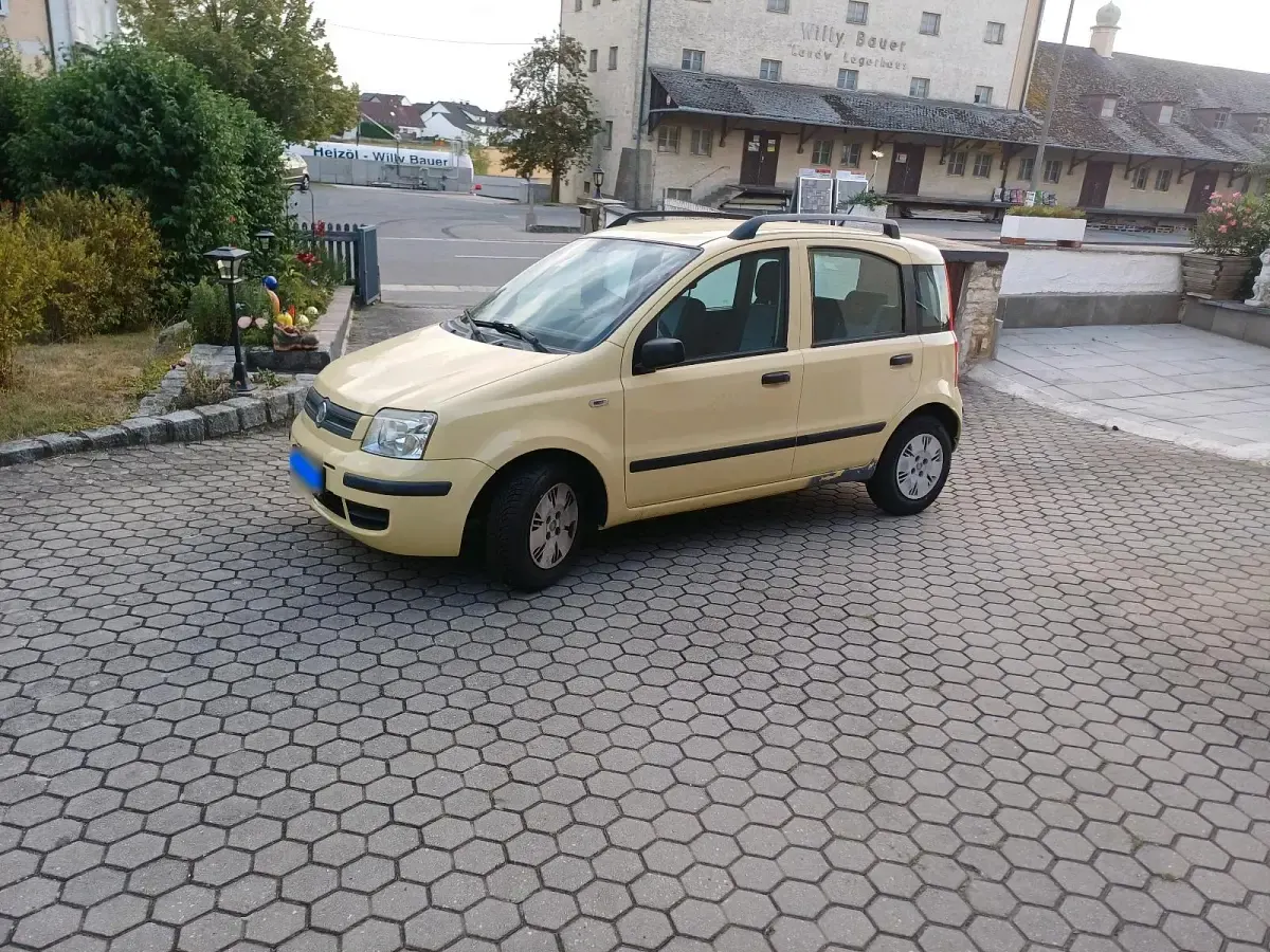 Gebraucht Fiat Panda 70 PS (51 kW) 2009 Gelb Kleinwagen