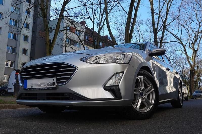 Gebraucht Ford Focus Cool & Connect 150 PS (110 kW) 2018 Silber Limousine
