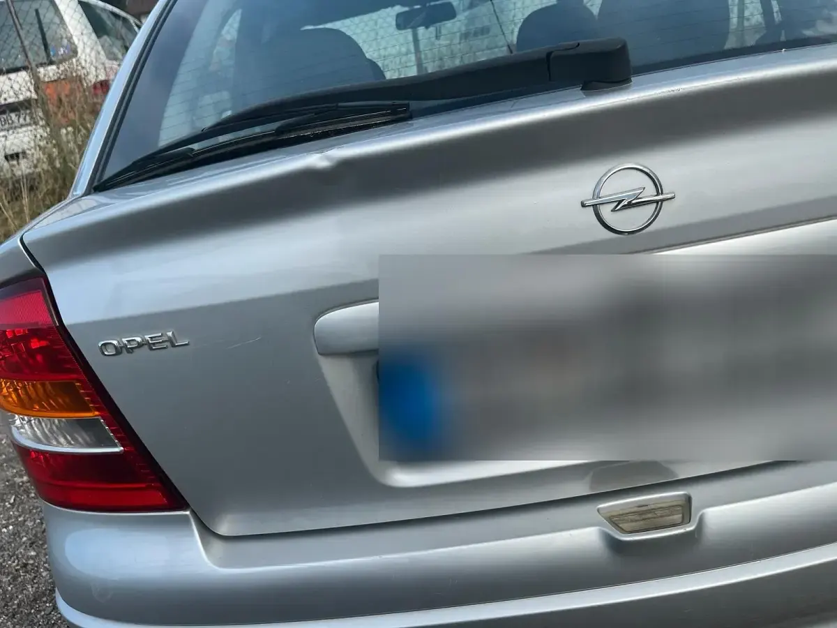 Gebraucht Opel Astra 101 PS (74 kW) 2002 Grau Limousine