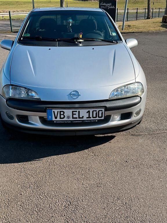 Gebraucht Opel Tigra 90 PS (66 kW) 2000 Silber Coupé