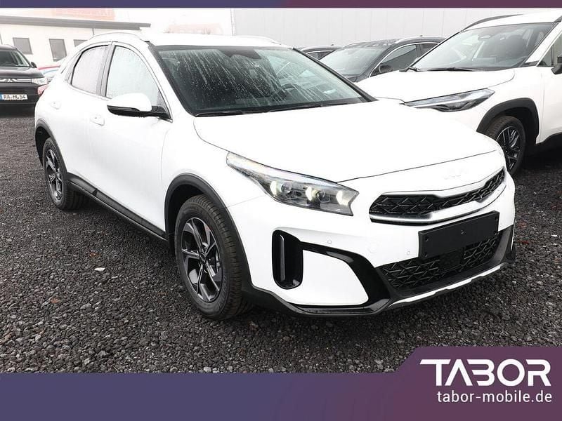Neu Kia XCeed 150 PS (110 kW) 2025 Weiß (deluxeweiß metallic) SUV