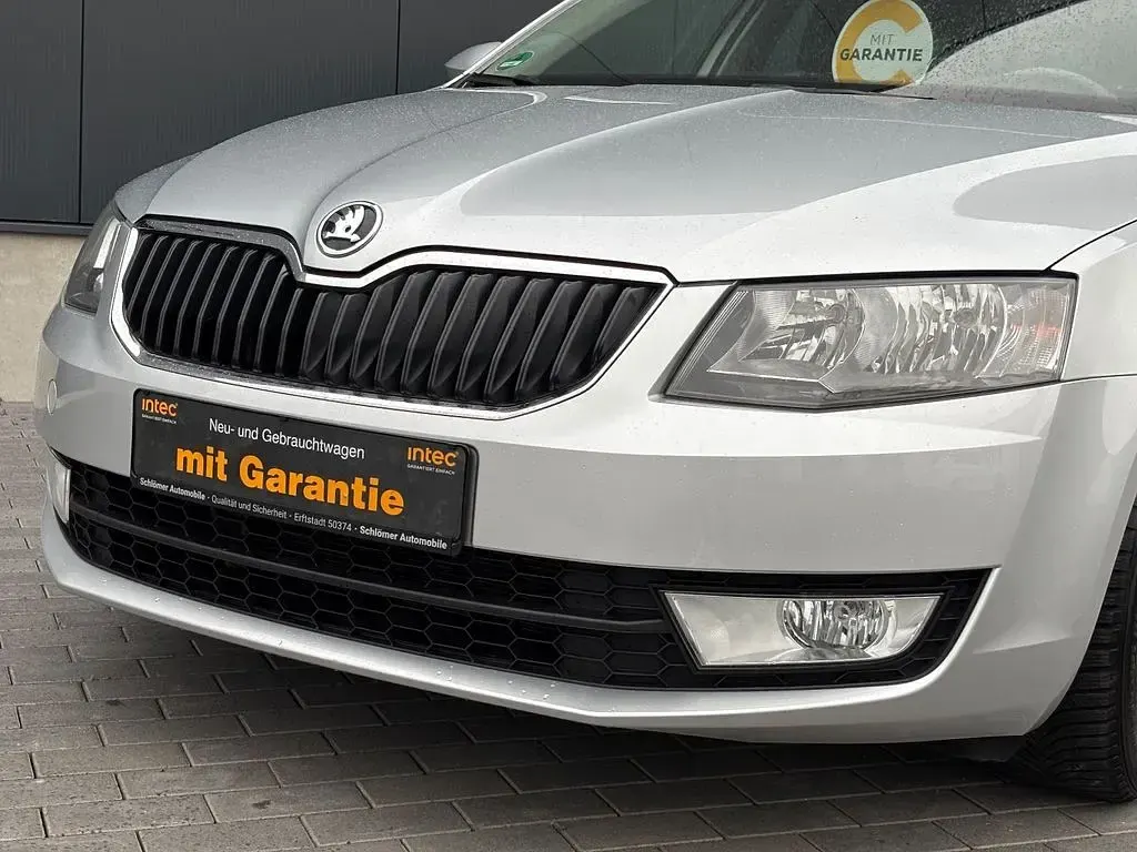 Gebraucht Skoda Octavia Ambition 110 PS (80 kW) 2016 Silber Kombi