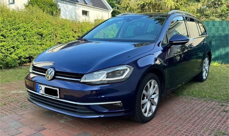 Blau Gebraucht 2017 VW Golf VII Highline Kombi | 12.700 € (Guter Preis) - Bild 1/4