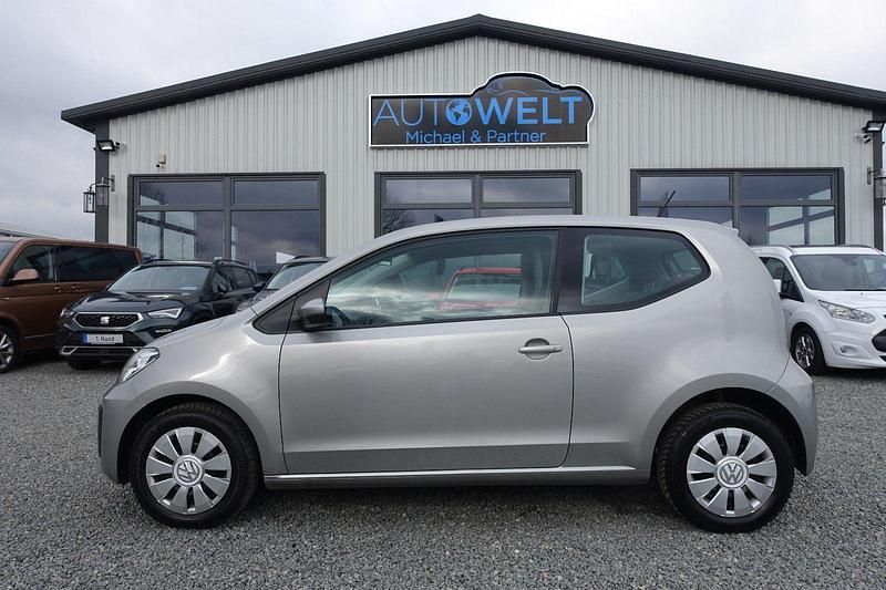 Silber Gebraucht 2019 VW up! move up! Kleinwagen | 8.480 € - Bild 1/4