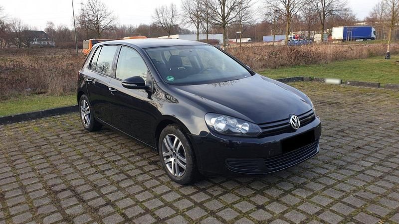Gebraucht VW Golf VI 86 PS (63 kW) 2010 Schwarz Kleinwagen