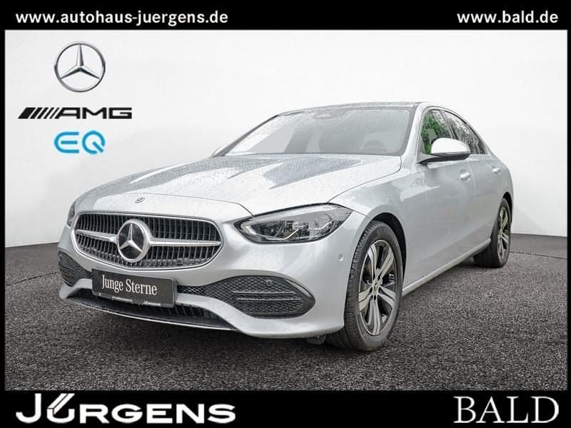 Silber metalliclack hightechsilber Gebraucht 2022 Mercedes C180 Avantgarde Limousine | 30.390 € (Superpreis) - Bild 1/4