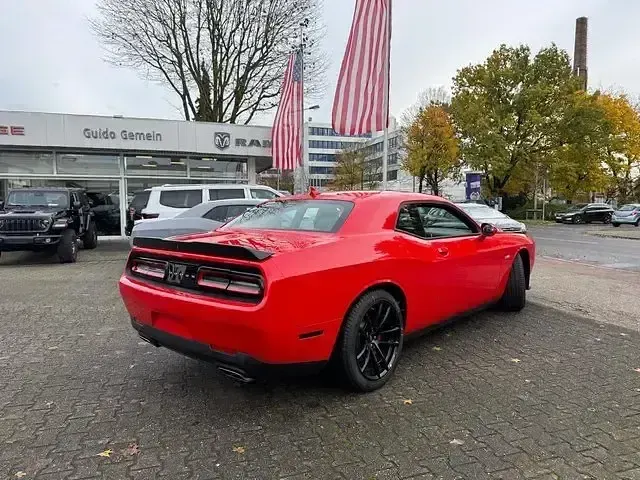 Brugt Dodge Challenger 377 HK (277 kW) 2023 Rød Coupe