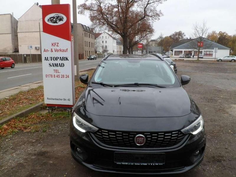 Schwarz Gebraucht 2017 Fiat Tipo Lounge Kombi | 8.299 € (Guter Preis) - Bild 1/4