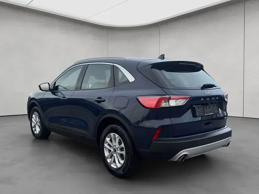 Gebraucht Ford Kuga Titanium 224 PS (164 kW) 2022 Blau SUV