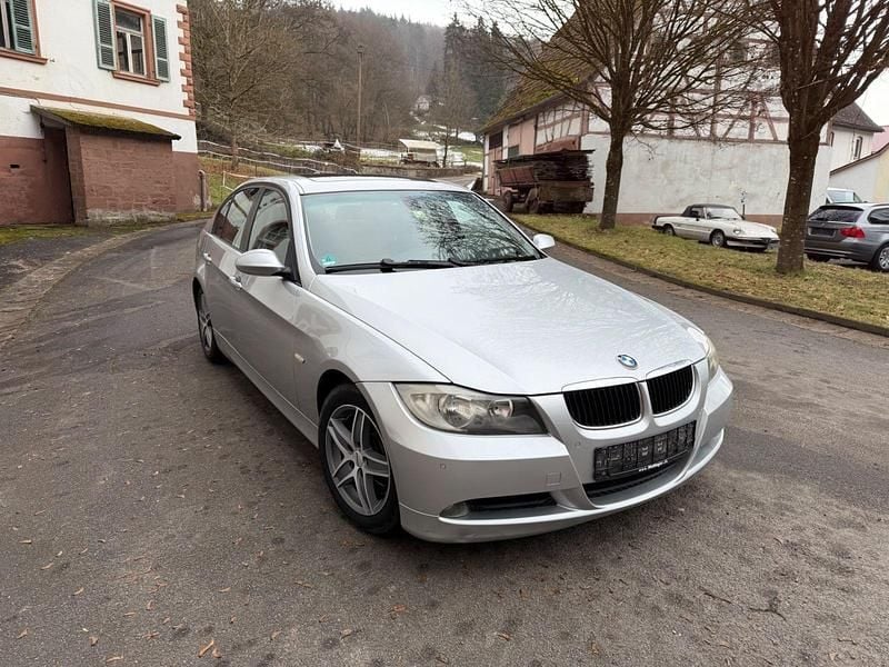 Gebraucht BMW 320 Comfort Edition 150 PS (110 kW) 2006 Silber Limousine