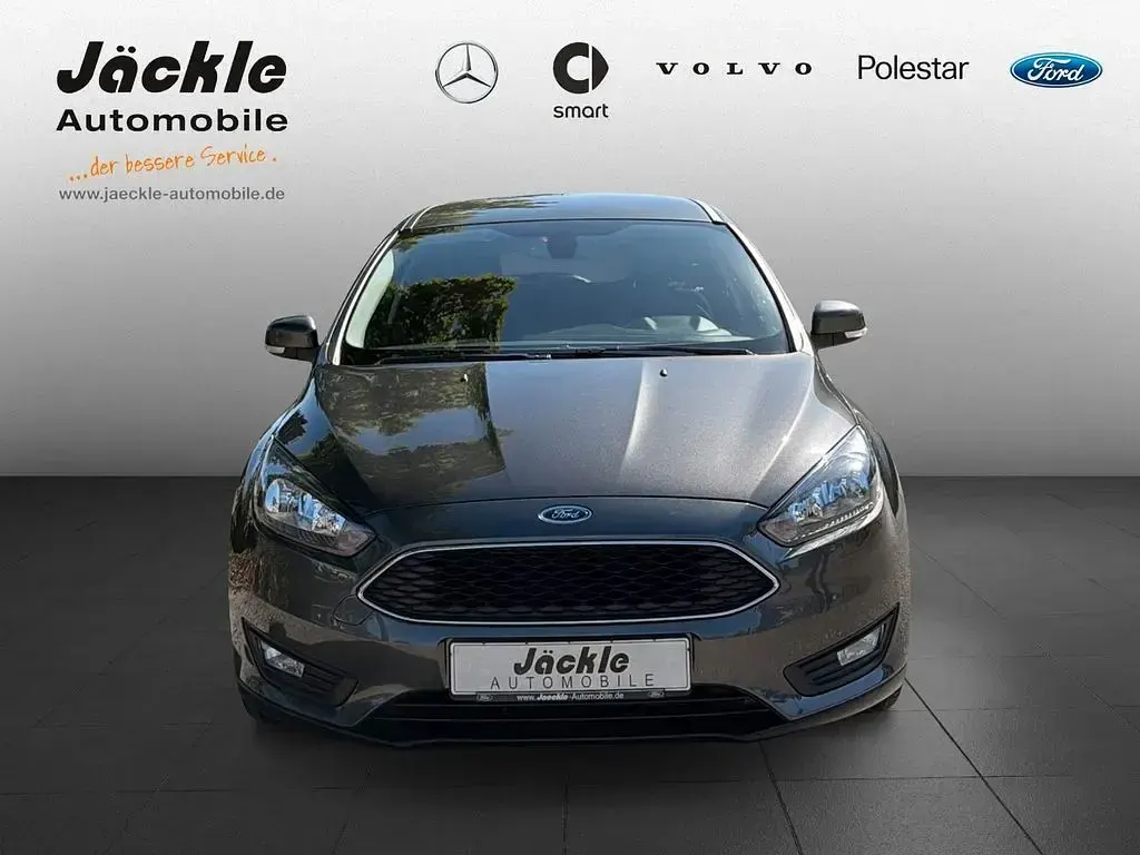 Gebraucht Ford Focus Cool & Connect 125 PS (91 kW) 2017 Grau Kombi