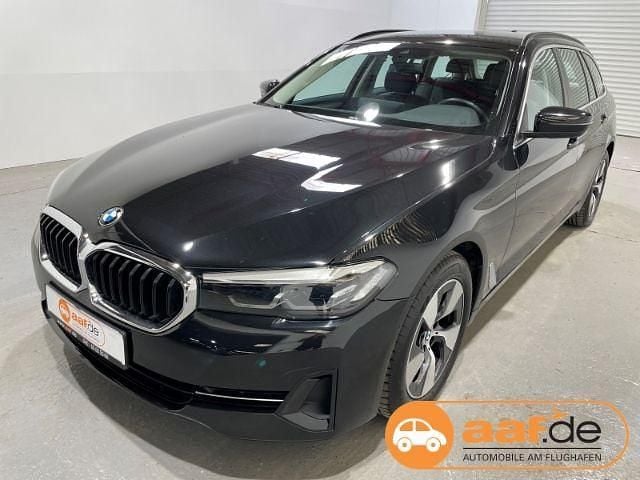 Gebraucht BMW 520 190 PS (139 kW) 2022 Schwarz Kombi