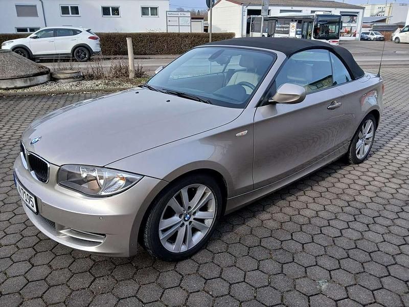 Gebraucht BMW 120 Cabriolet 170 PS (125 kW) 2010 Grau Cabrio