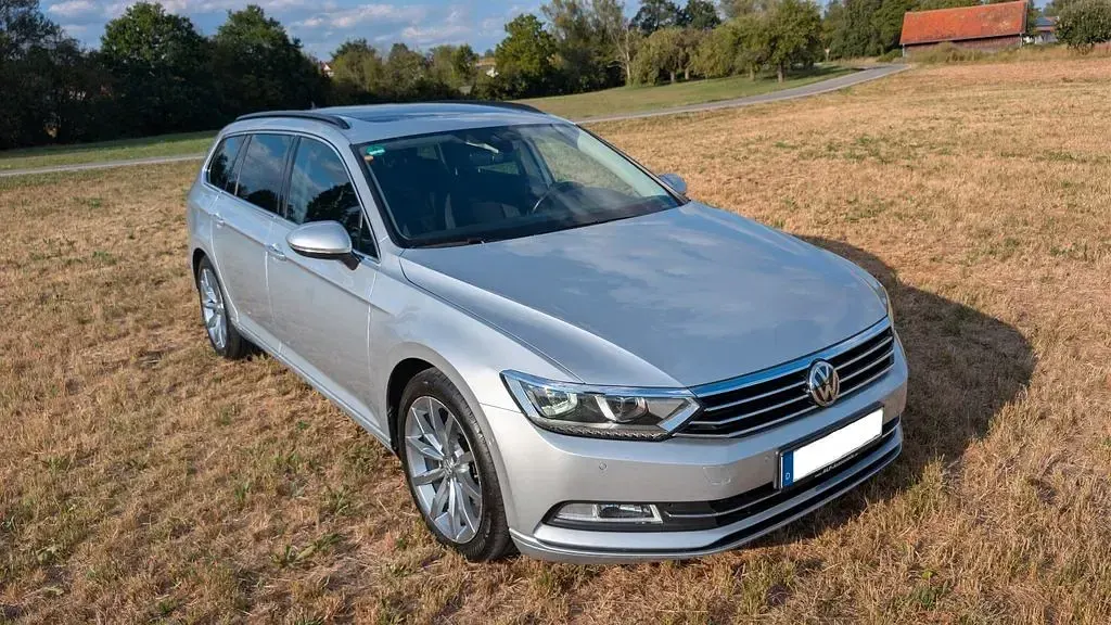 Gebraucht VW Passat Comfortline 150 PS (110 kW) 2018 Silber Kombi