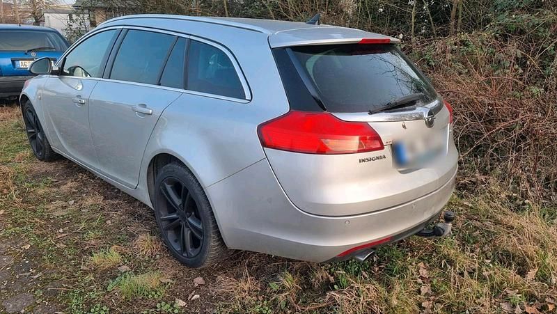 Gebraucht Opel Insignia 131 PS (96 kW) 2009 Silber Kombi