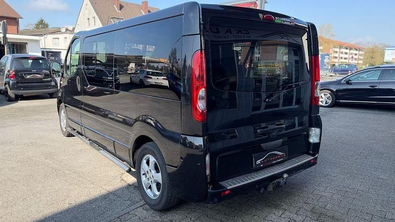 Gebraucht Renault Trafic Black Edition 114 PS (83 kW) 2012 Schwarz Van / Kleinbus