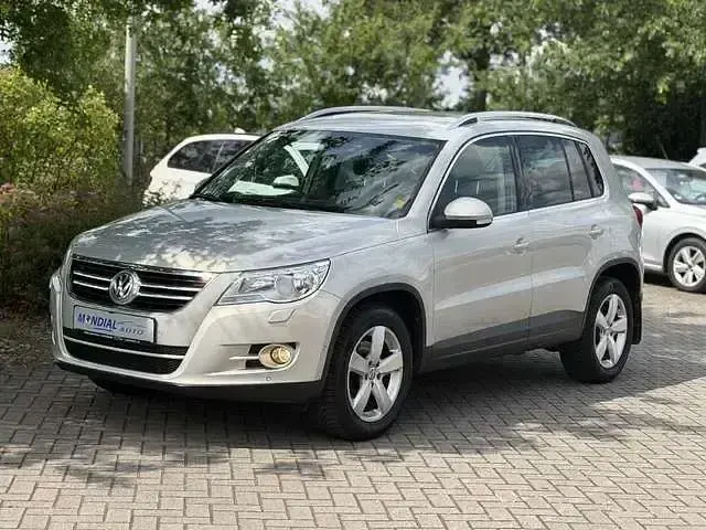 Gebraucht VW Tiguan Sportline 150 PS (110 kW) 2010 Silver leaf metallic SUV