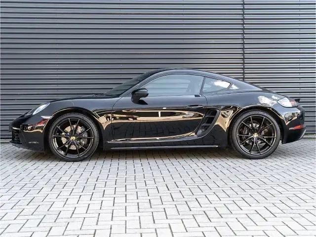 Gebraucht Porsche Cayman Basis 299 PS (219 kW) 2017 Schwarz Coupé