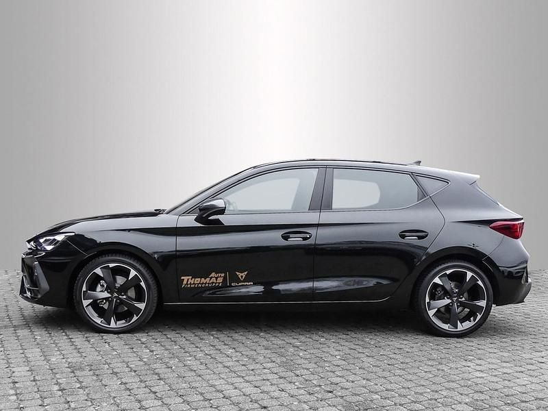 Second-hand Cupra Leon 150 CP (110 kW) 2024 Negru Berlinǎ